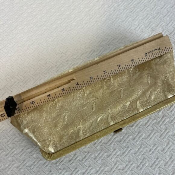 Vintage 70s Women's Victorian Gold Floral Clasp Clutch Wallet Purse Coin Pouch - Picture 6 of 10